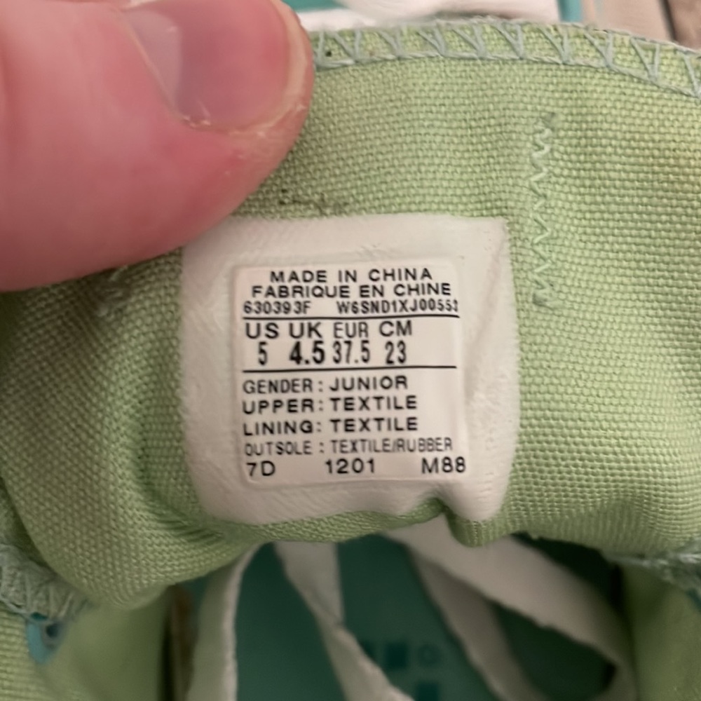 Converse Low Top Sneakers - Picture 4 of 5